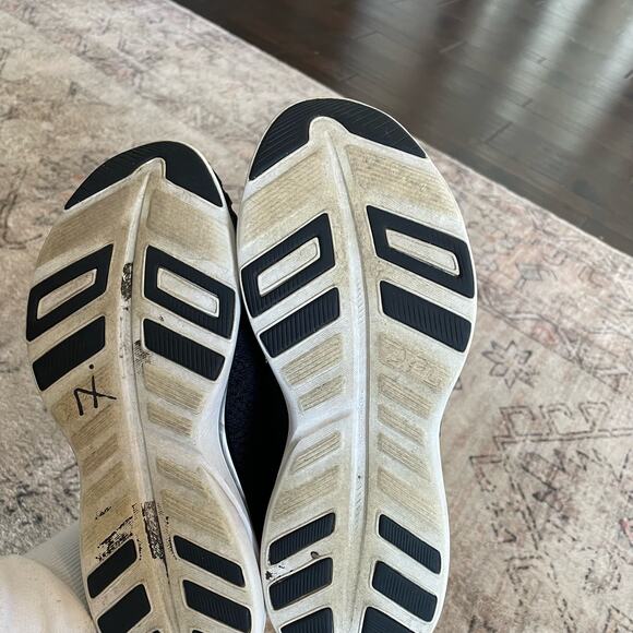 APL: Athletic Propulsion Labs Women's Techloom Phantom Running Shoe Black SZ 8.5 - Picture 8 of 10